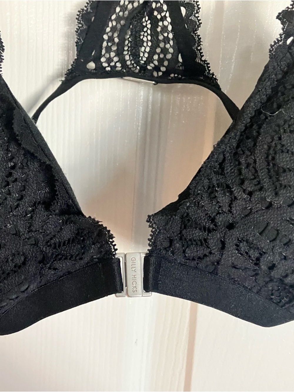 Gilly Hicks Black Lace Wireless Bralette with Racerback Detail - Picture 3 of 6